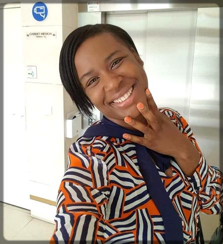 Charlotte Dipanda qui sourit