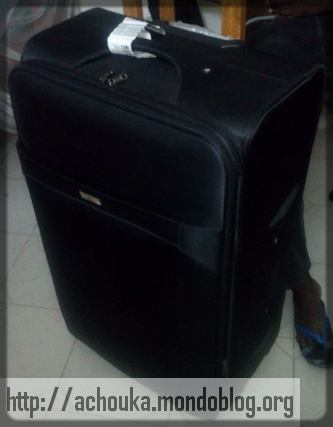 L'énormissime valise de Guy Muyembe