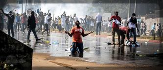 Il y a eu de violentes manifestations après la proclamation des résultats par la CENAP - (c) L'express.fr