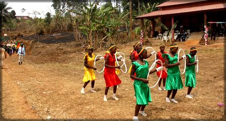 défilé du 11 février à Fondjomekwet