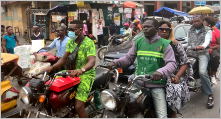 les bendskineurs camerounais